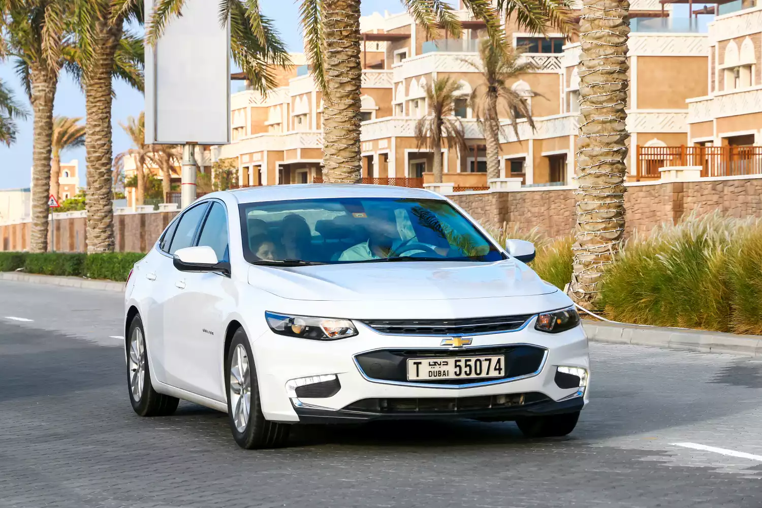 Chevrolet Malibu organizer for road trip